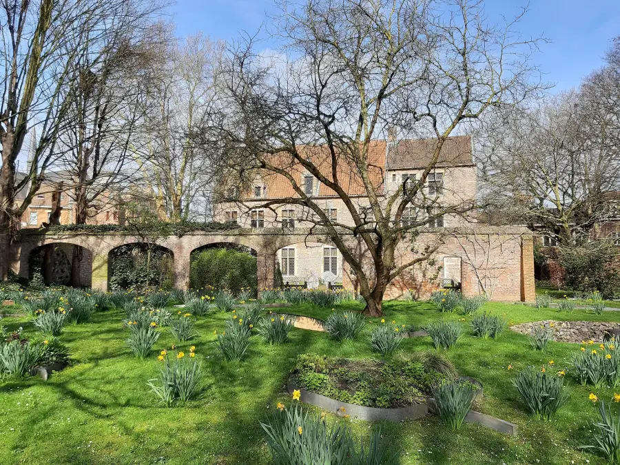 Les jardins de la maison d'Érasme à Anderlecht